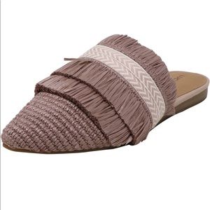 NWT Lucky Brand Pele Woven Mules in Sphinx